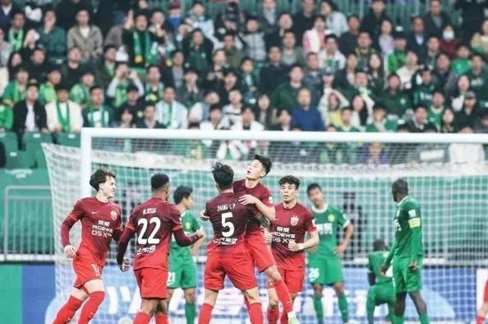 国安遭遇争议红牌，武磊乘势反超比分完成逆转